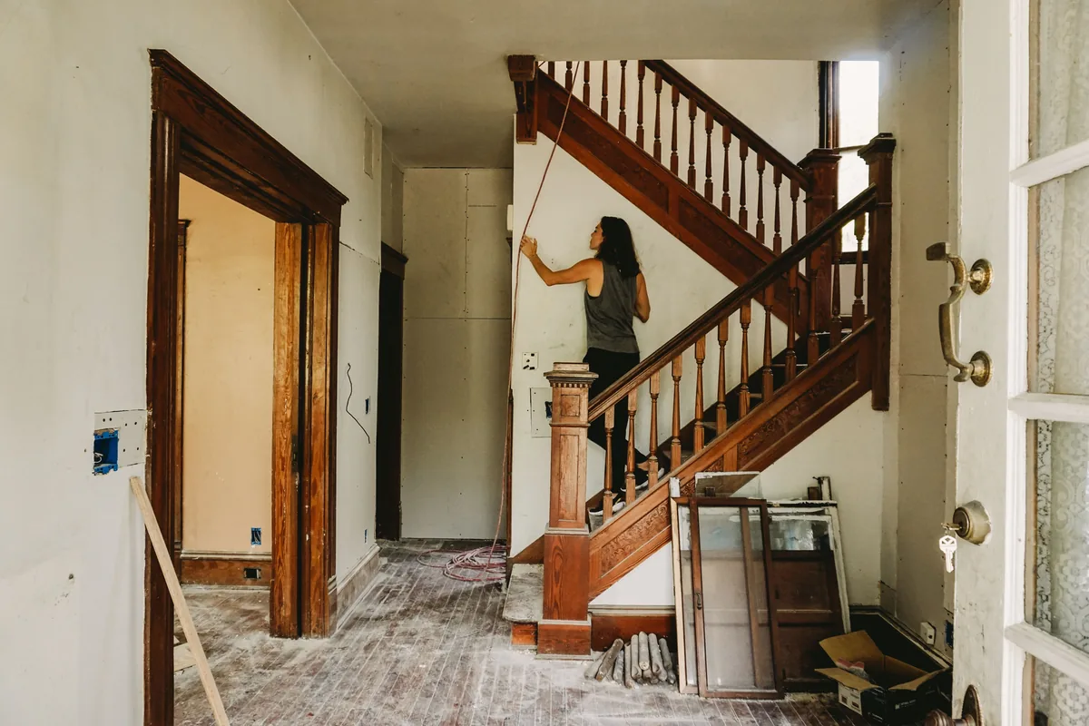 A fixer-upper house that needs work before selling, in Iowa