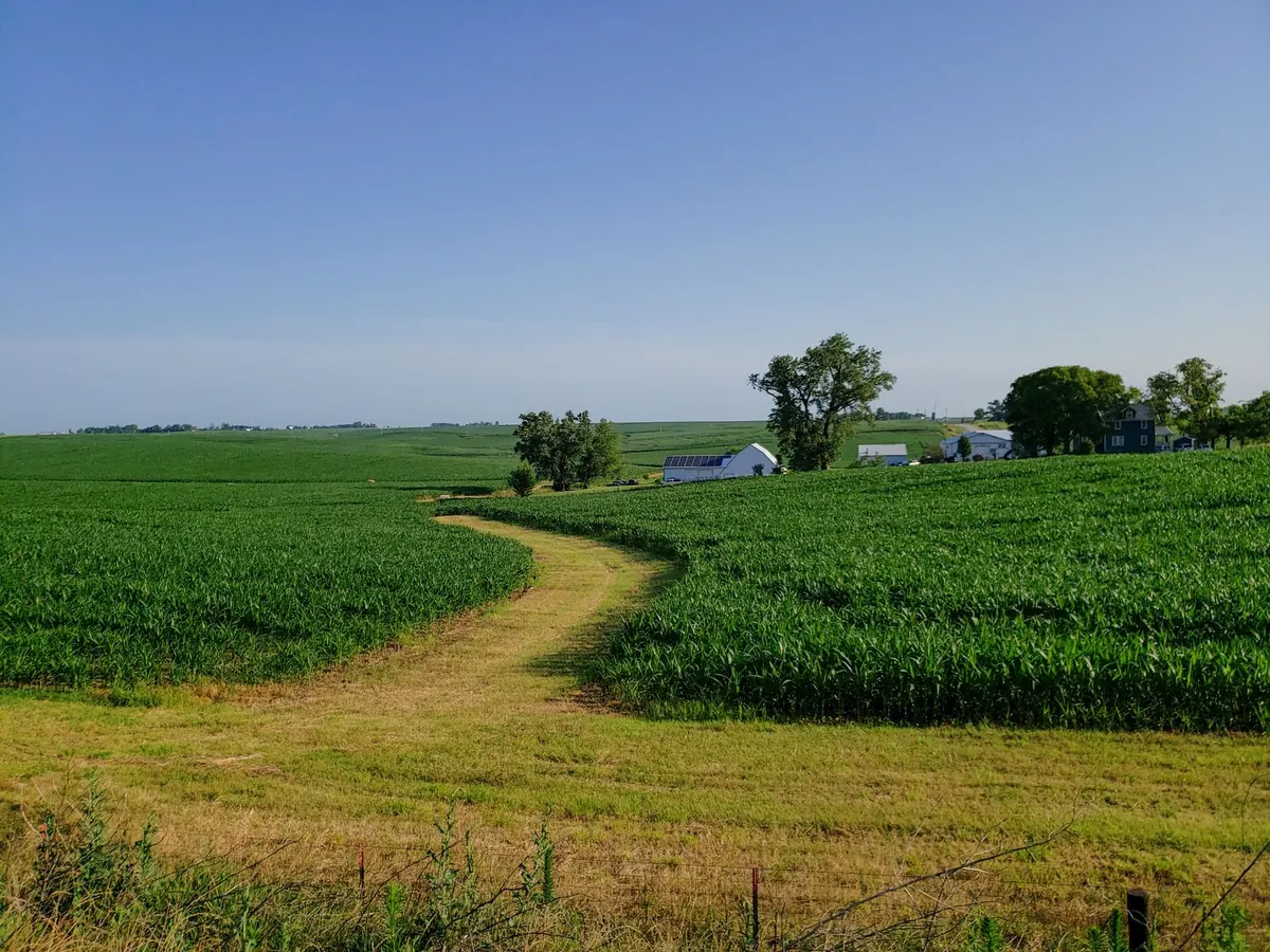A suburban Iowa home that could be sold to a local cash buyer